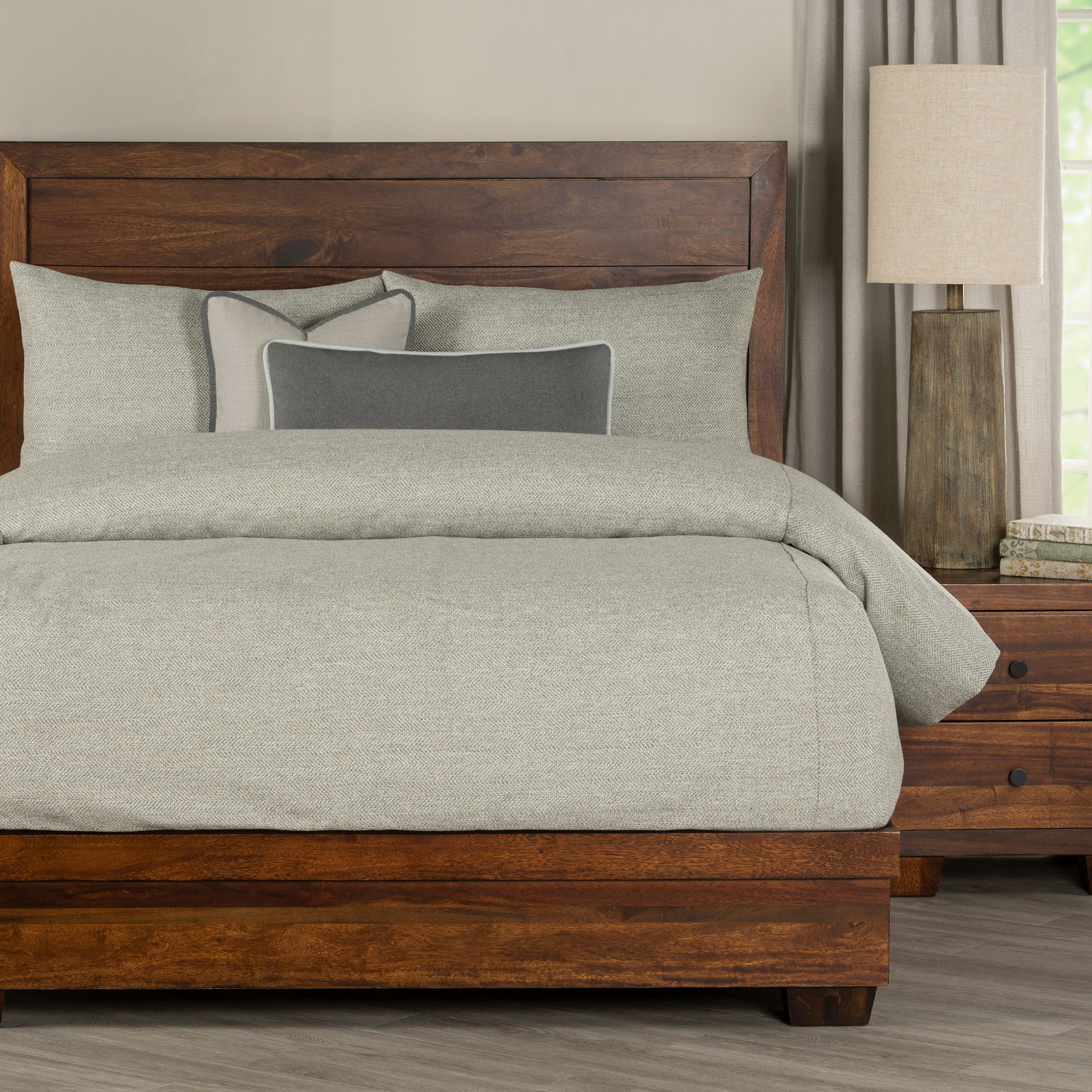 Adventure Glass Bed Cap Six Piece Collection