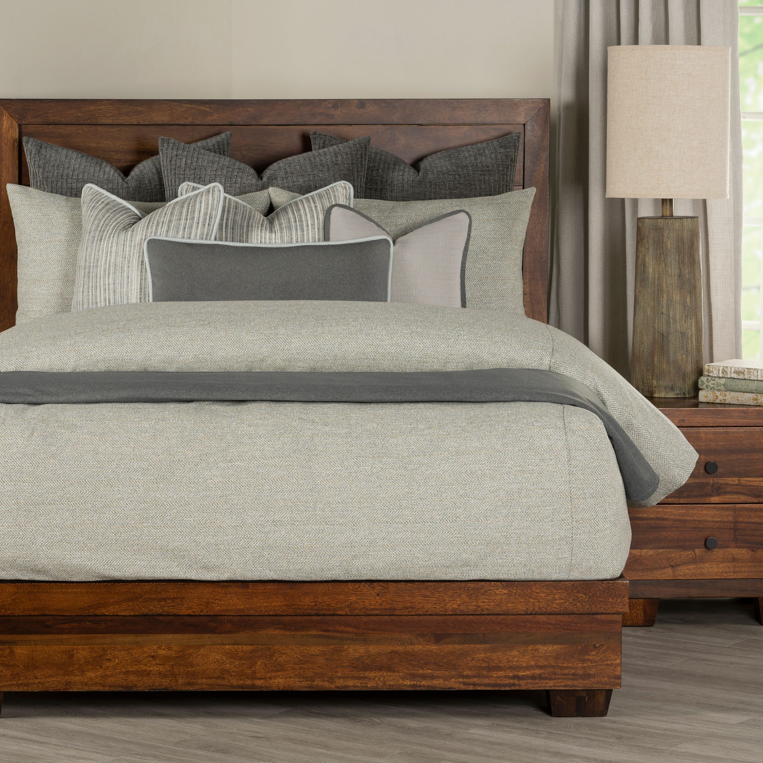 Adventure Glass Bed Cap Eleven Piece Collection